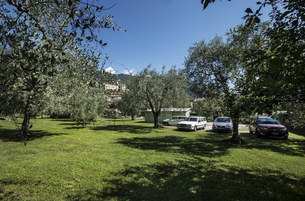 Campolivo Apartman Gargnano Kültér fotó
